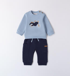 Sporty suit for baby boy