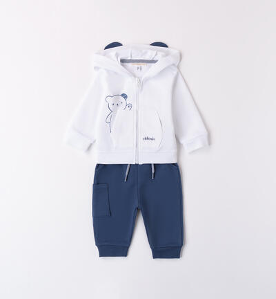 Two-piece outfit for baby boys 